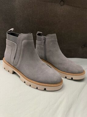 White Mountain Chelsea Lug Sole Booties